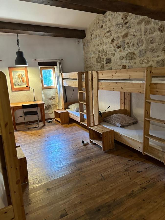 Gite De La Tour Saint-Guilhem-le-Desert Exterior foto